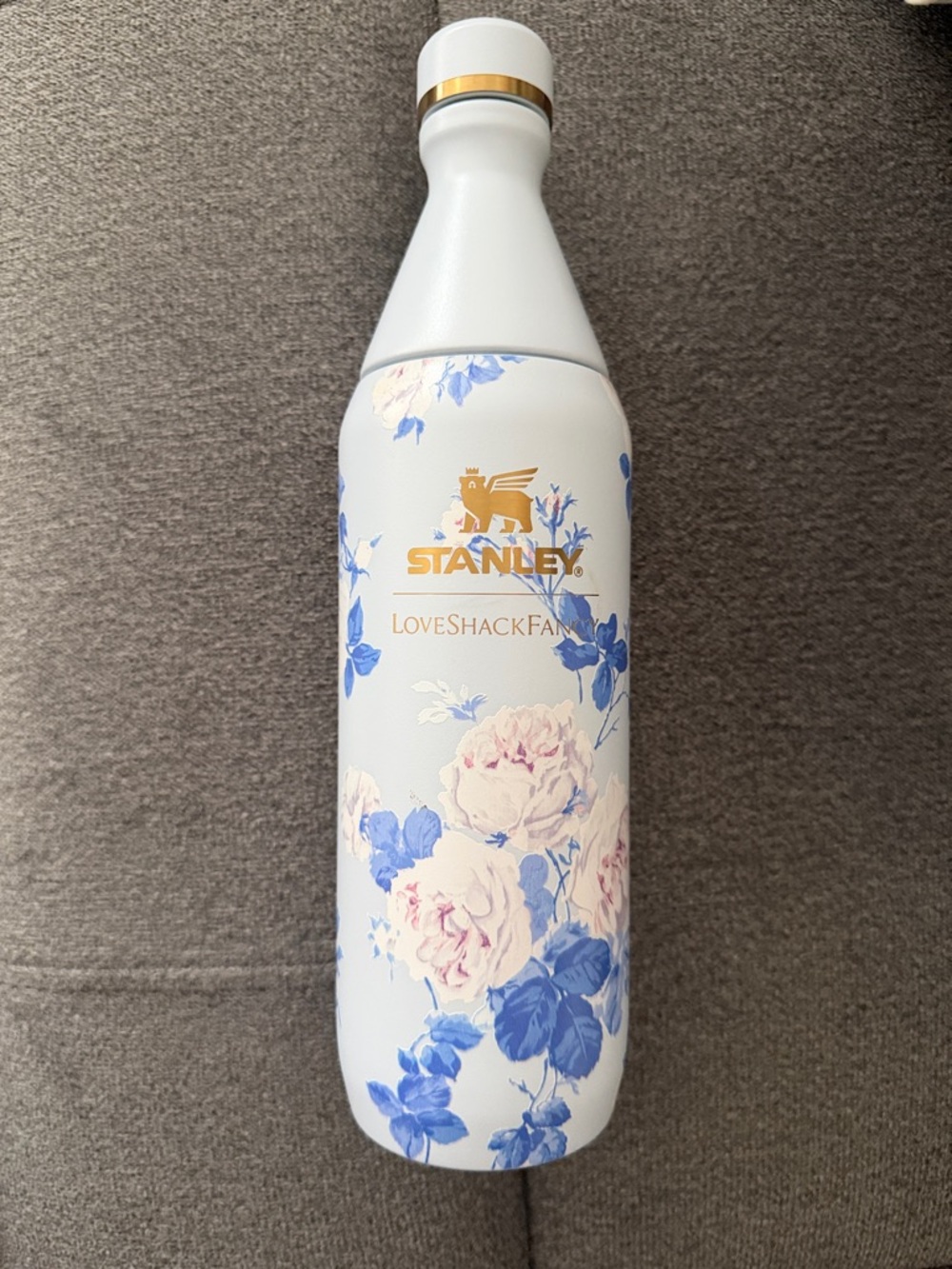 NWOT Stanley x love shack fancy all day slim bottle